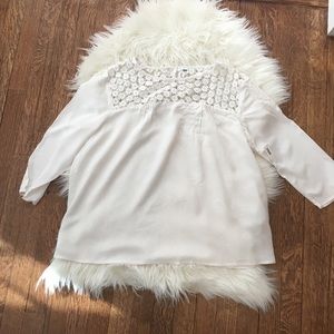 Women’s Old navy white blouse shirt. NWT